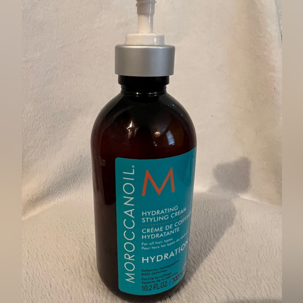 Moroccanoil hydrating styling cream